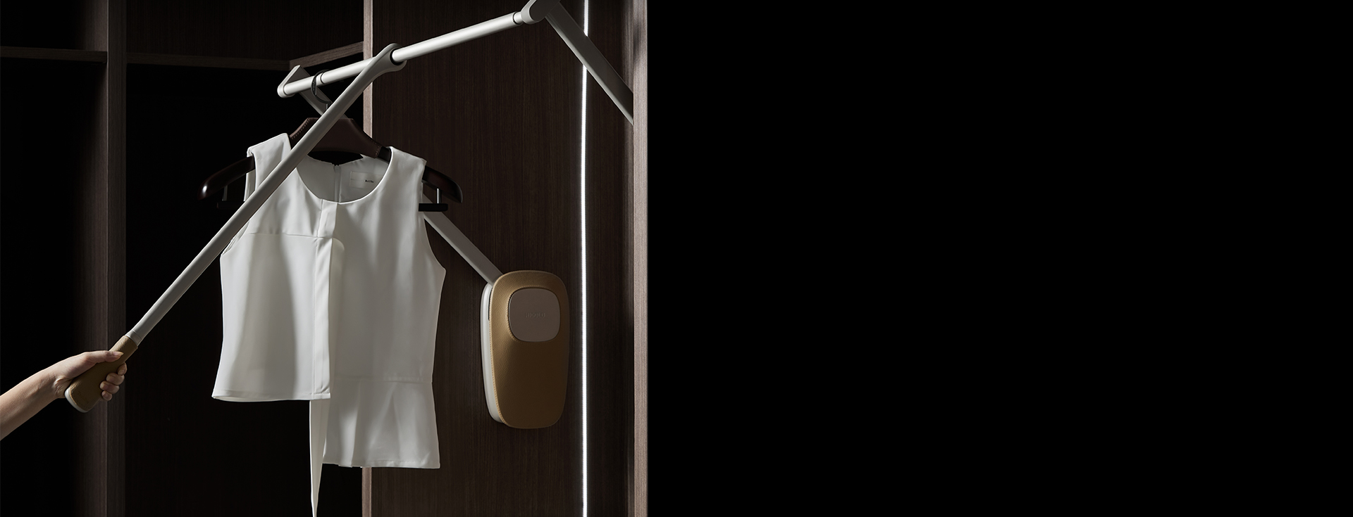 Lifting Clothes Hanger