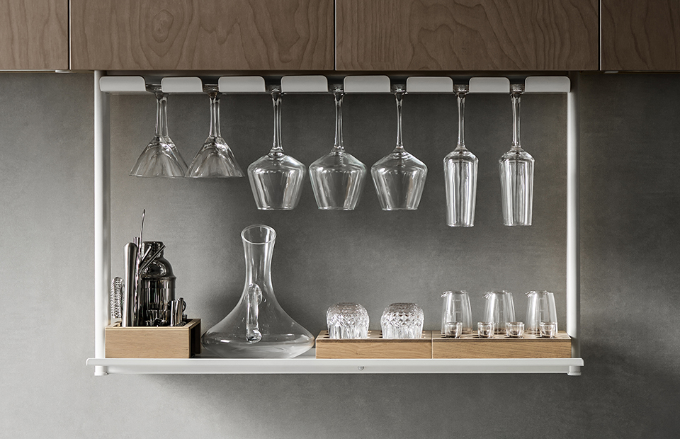 Intelligent Lift for Wine Glass Storage