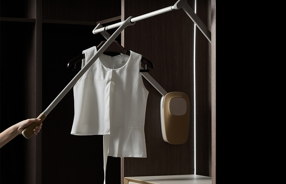 Lifting Clothes Hanger